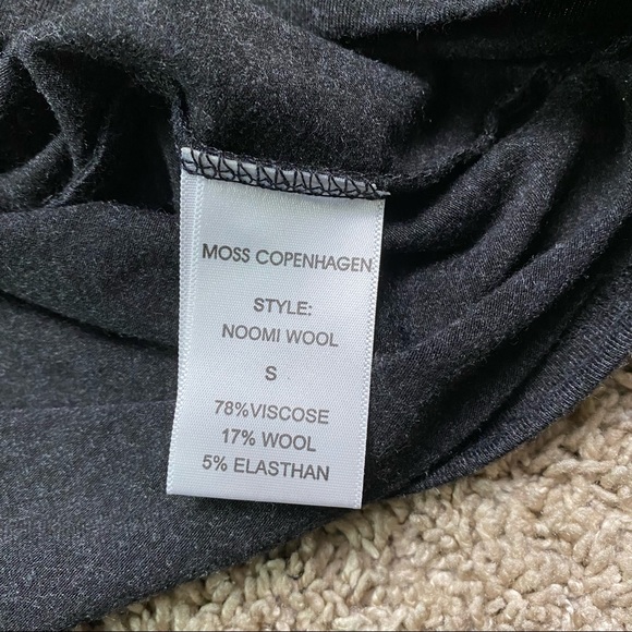 Moss Copenhagen Gray Open Back Long Sleeve Tee Top Noomi Wool - Picture 6 of 6